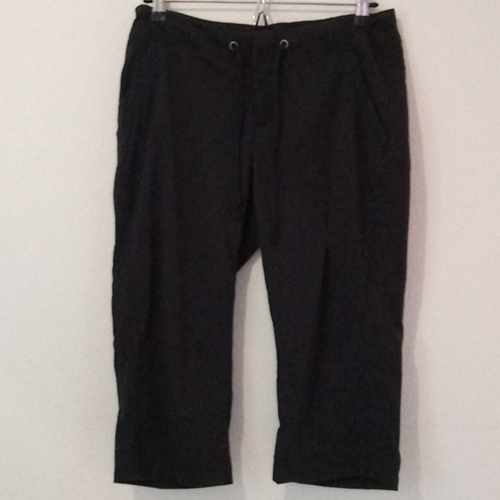 Columbia Omni shield capris size 8